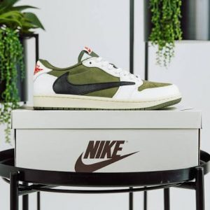 Reps Travis Scott Jordan 1 Low Olive